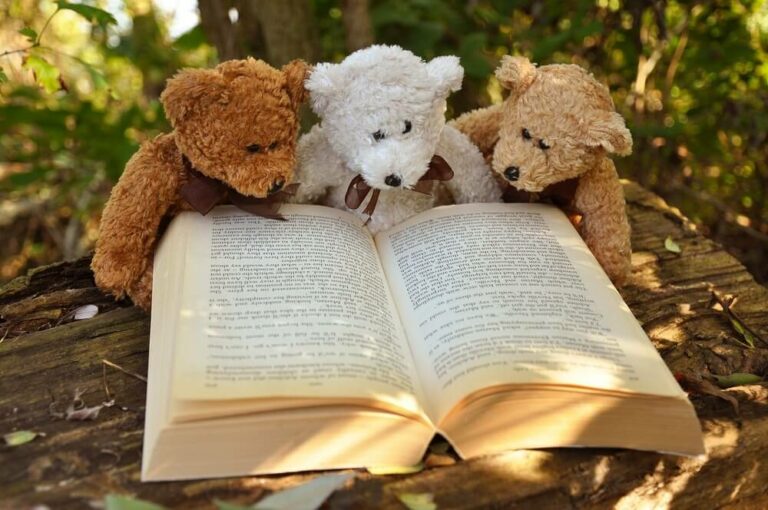 Quels sont les 9 bienfaits de la lecture sur le cerveau ? - ReferenSEO