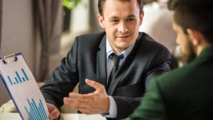 Comment choisir un conseiller financier indépendant aligné avec vos intérêts en Isère ?